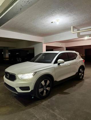 VOLVO XC40 2.0 T4 GASOLINA MOMENTUM GEARTRONIC